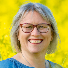 Sally Harris Headshot